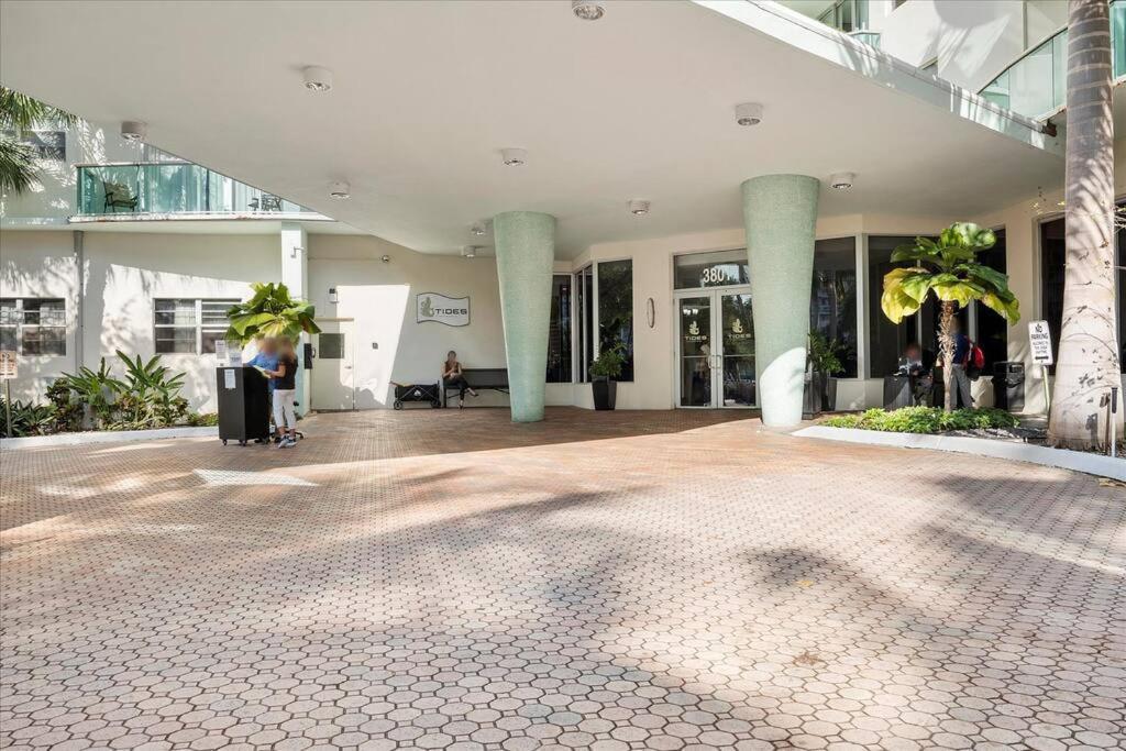 Beachfront 2 Bedroom At Tides Hollywood 8Th Floor Exterior foto