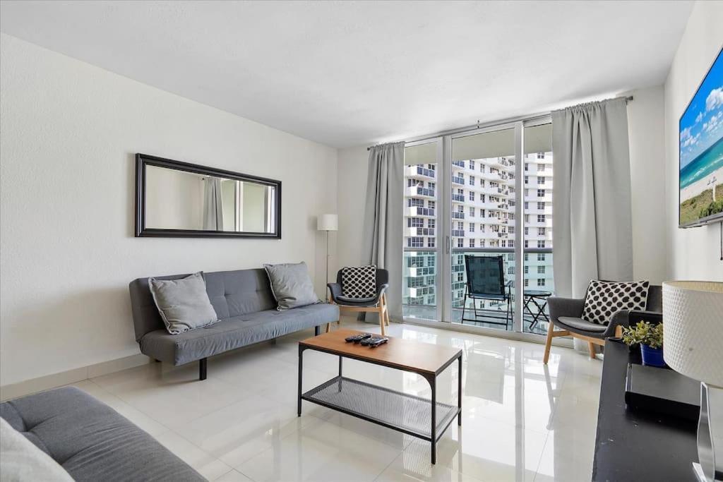 Beachfront 2 Bedroom At Tides Hollywood 8Th Floor Exterior foto